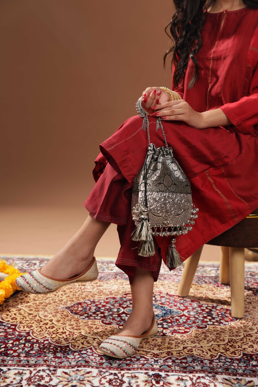 BLACK BROCADE BLISS 2.0
