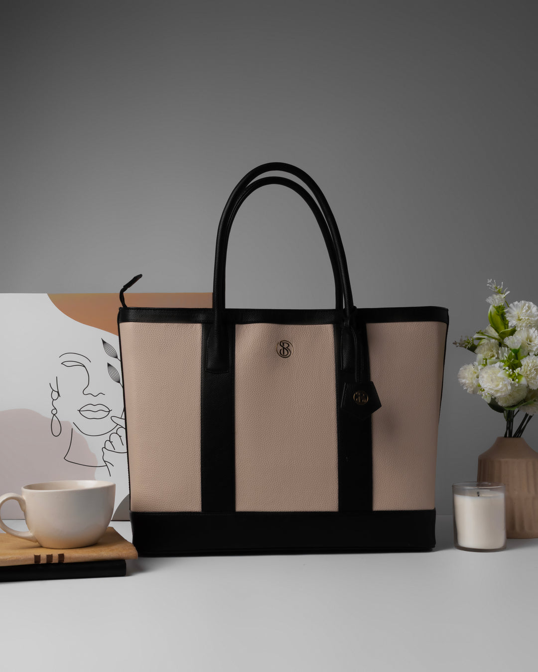 The Cambridge Classic Tote-Off white/ black combo - Suave Bags  